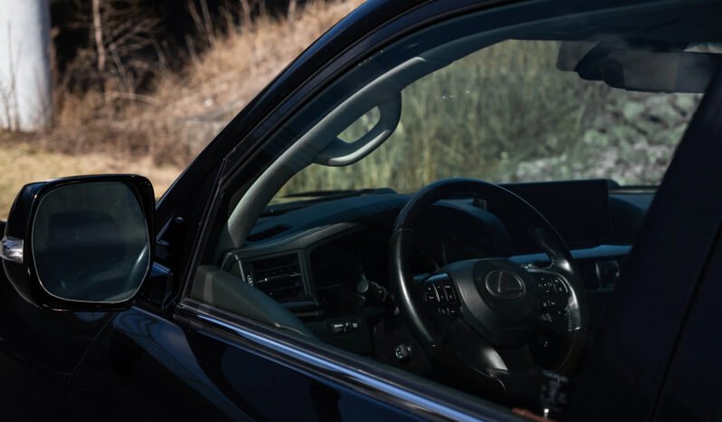 2018 Lexus LX 570 full