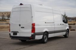 2020 Mercedes-Benz Sprinter 2500 full