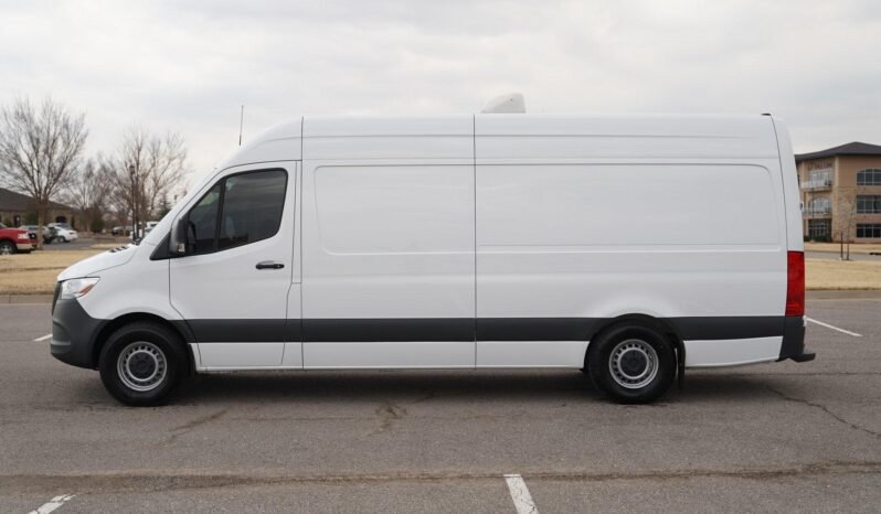 2020 Mercedes-Benz Sprinter 2500 full