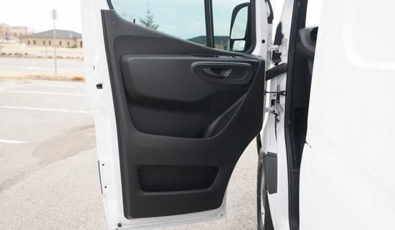 2020 Mercedes-Benz Sprinter 2500 full