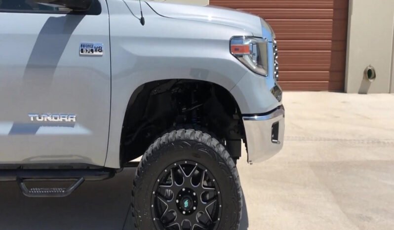 2018 Toyota Tundra SR5 TRD 4×4 full