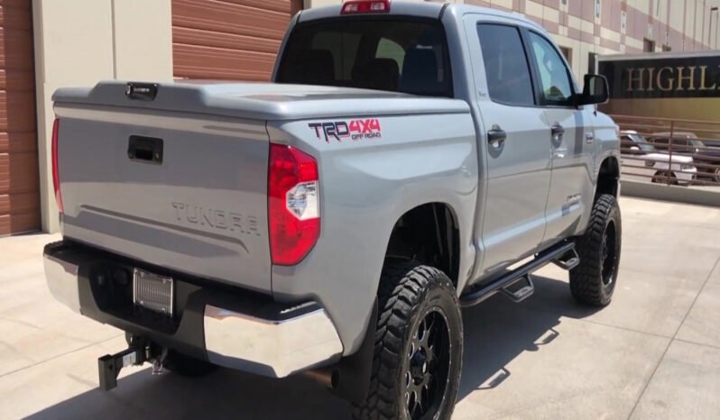 2018 Toyota Tundra SR5 TRD 4×4 full