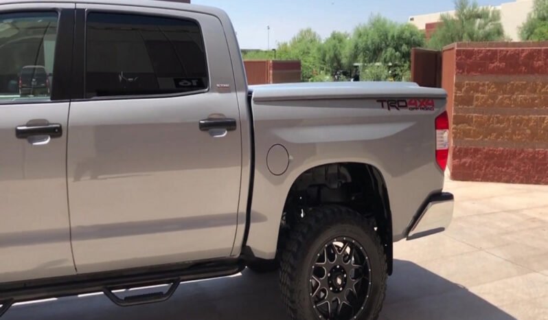 2018 Toyota Tundra SR5 TRD 4×4 full