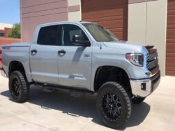 2018 Toyota Tundra SR5 TRD 4×4 full