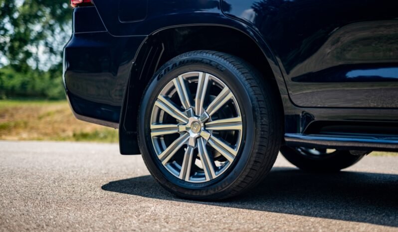 2017 Lexus LX 570 full